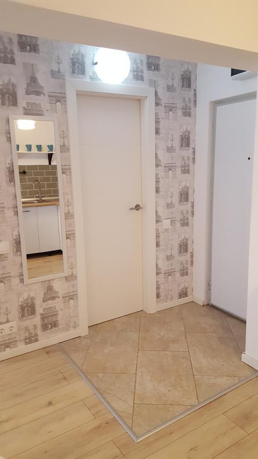 Dream Apartment Petroşani Buitenkant foto